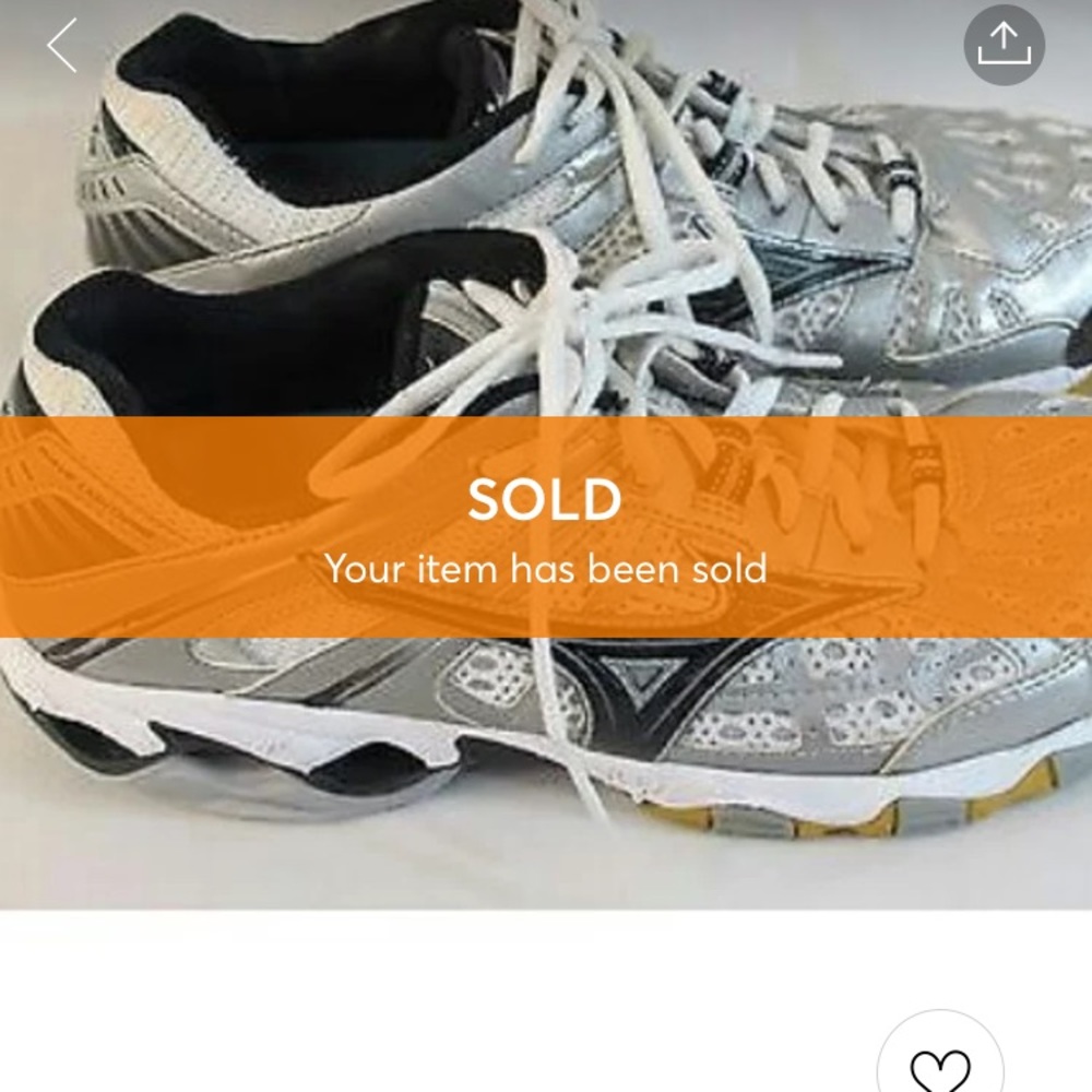 (Sold) Mizuno Wave Lightning Volleyball Shoes